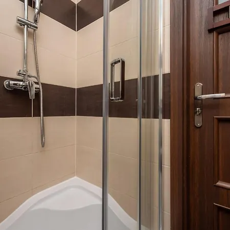 Market Square Corner Kuznicza By Renters *