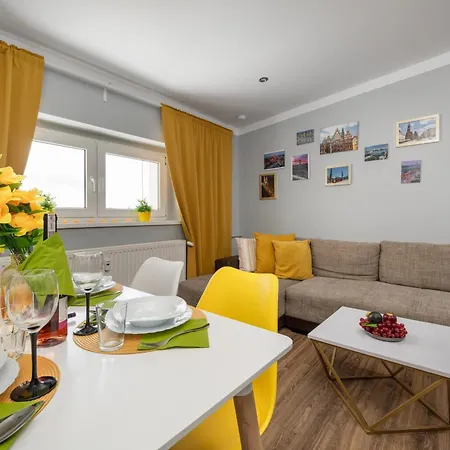 Market Square Corner Kuznicza By Renters 브로츠와프