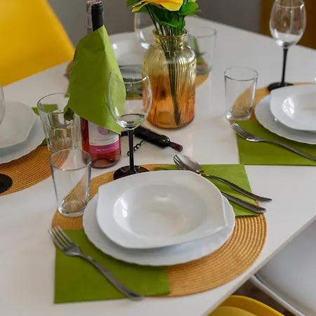 Market Square Corner Kuznicza By Renters * Wroclaw